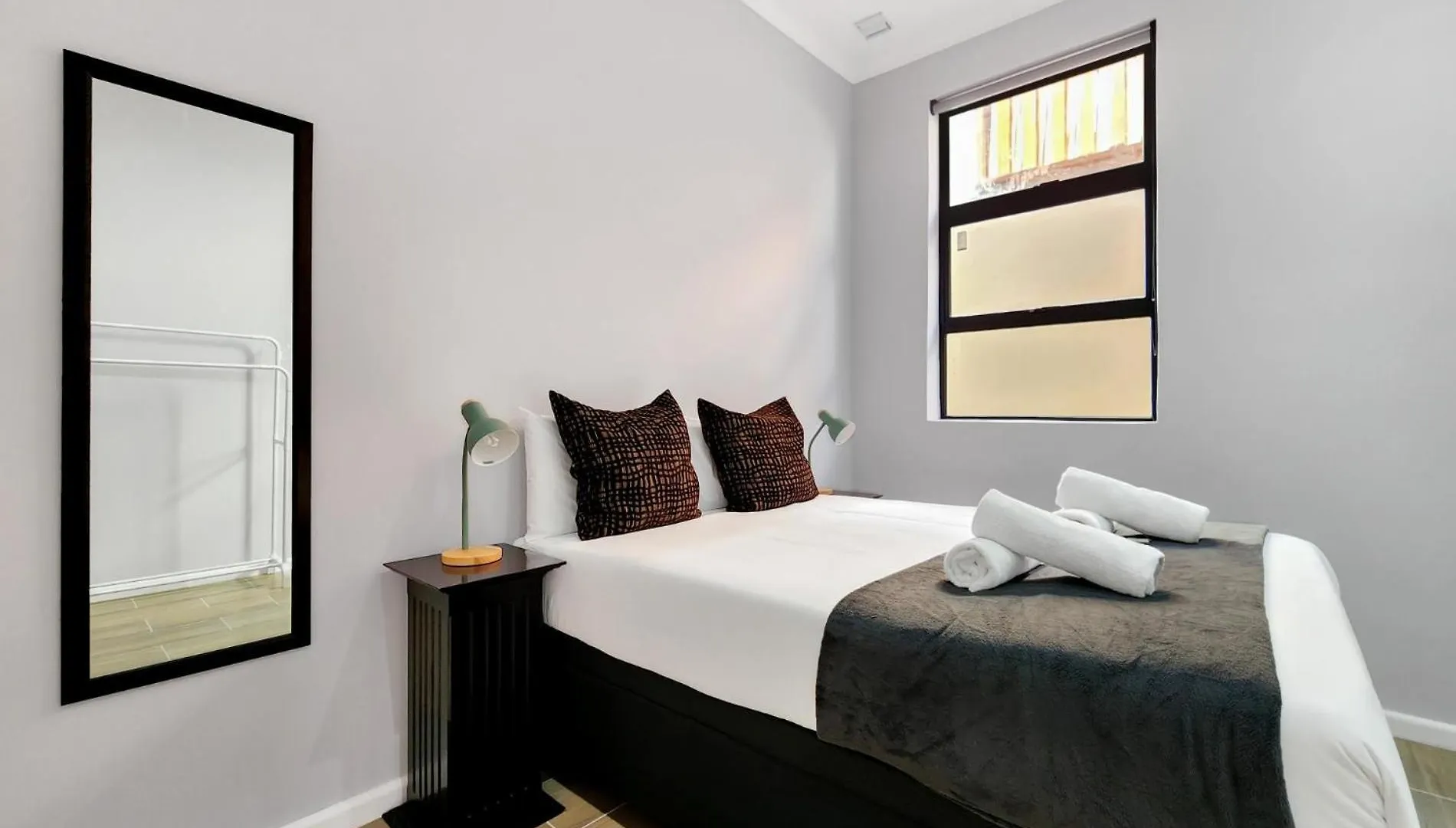 Stylish Woodstock Stay Patio Wifi Alarm Κέιπ Τάουν
